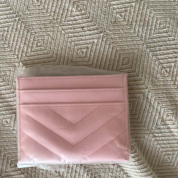 Pink wallet - Picture 2 of 2